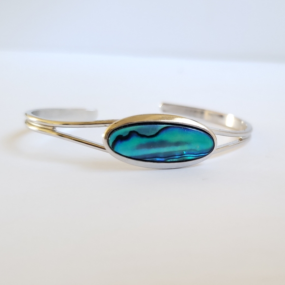 Jewelry - Beautiful bracelet